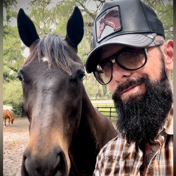 Meet your Posher, Douggie - Picture 2 of 8